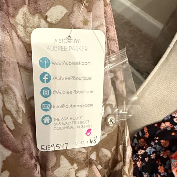 Chic Long Sleeve Floral Maxi Dress - Picture 3 of 3